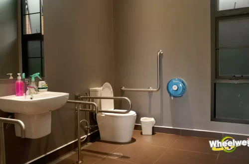 ห้องน้ำสำหรับผู้พิการ ในระดับที่ได้มาตรฐาน